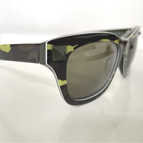 VALENTINO V670SC Camouflage Rockstud Sunglasses - Picture 12 of 16